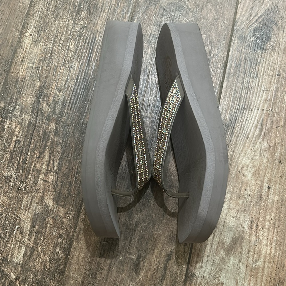 Skechers Women's Yoga Foam Flip Flops - Picture 5 of 6